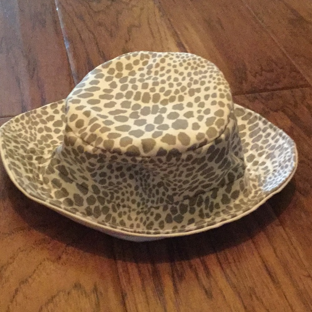 Bucket hat - Picture 2 of 2